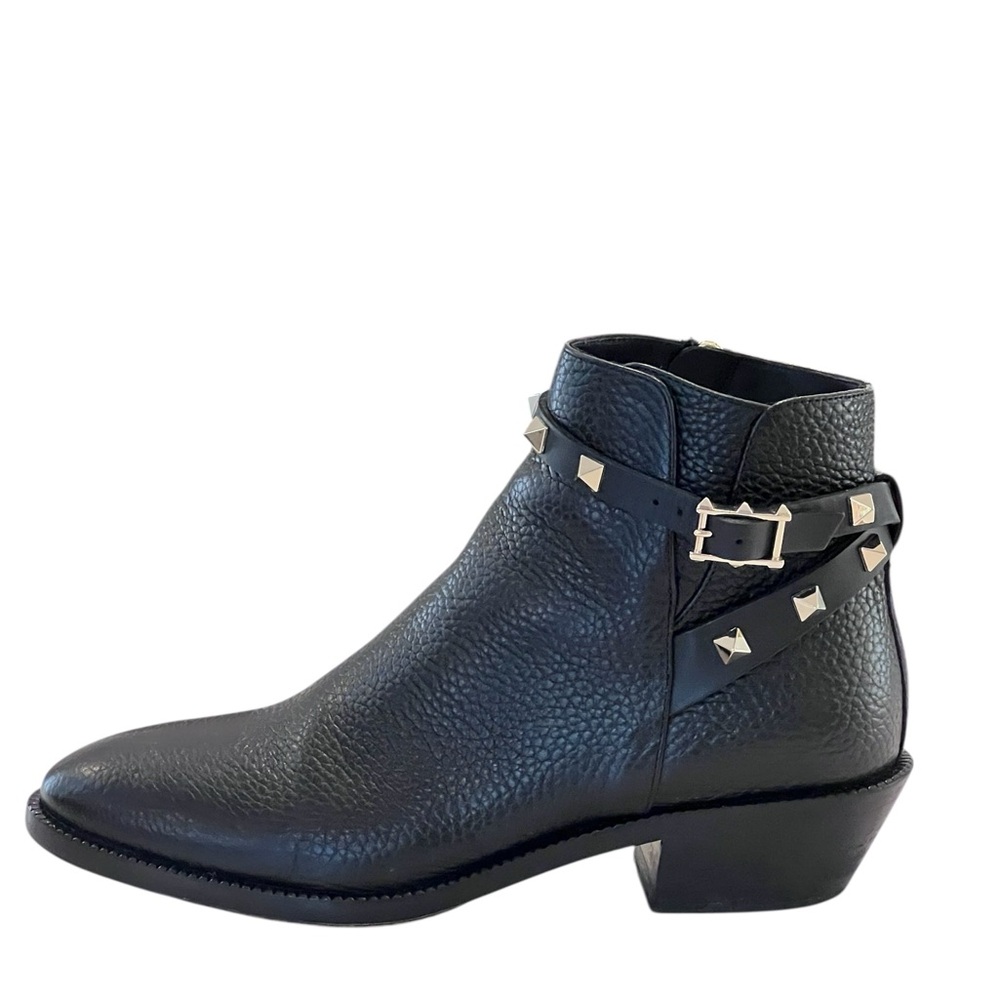 Valentino Garavani Rockstud Pebbled Leather Biker Ankle Boots